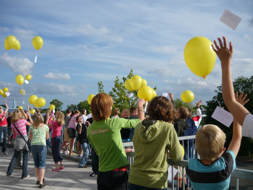 Julius-Club 2008 Bersenbrück Start Luftballons