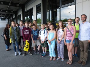 JULIANER zusammen mit Redakteur Jan Sedelies