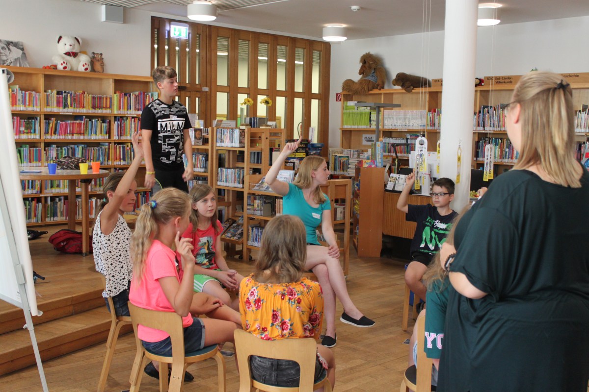 Wolfsburg: Bücherbingo und&nbsp;Werwolf-Spiel